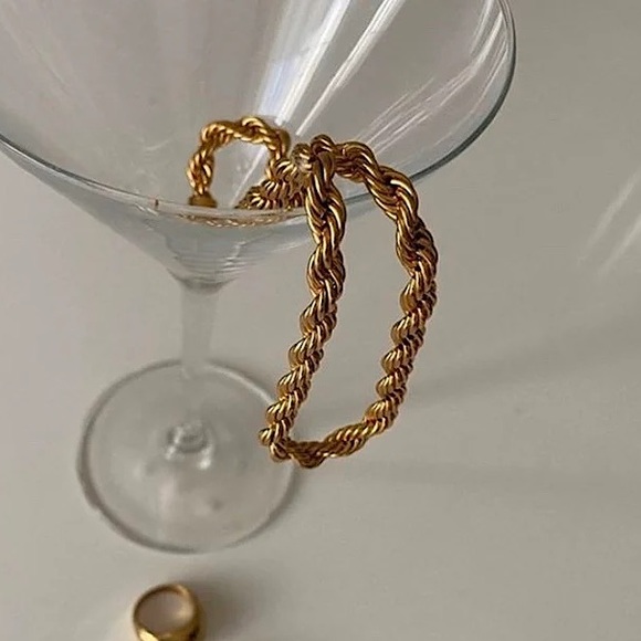 Non-Tarnish Twist Rope Chain - Picture 6 of 7